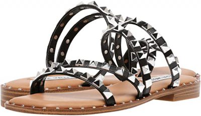 What sandals are in style for 2022